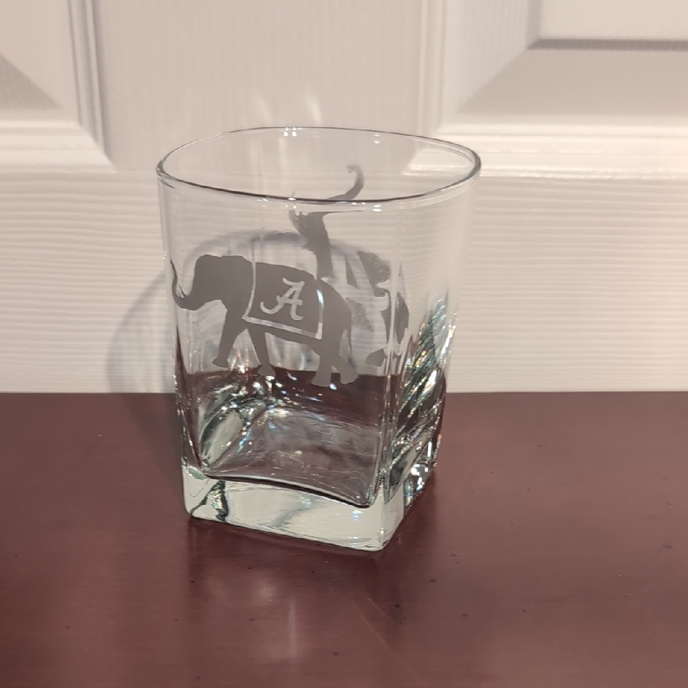 Alabama Elephant Etched Glass